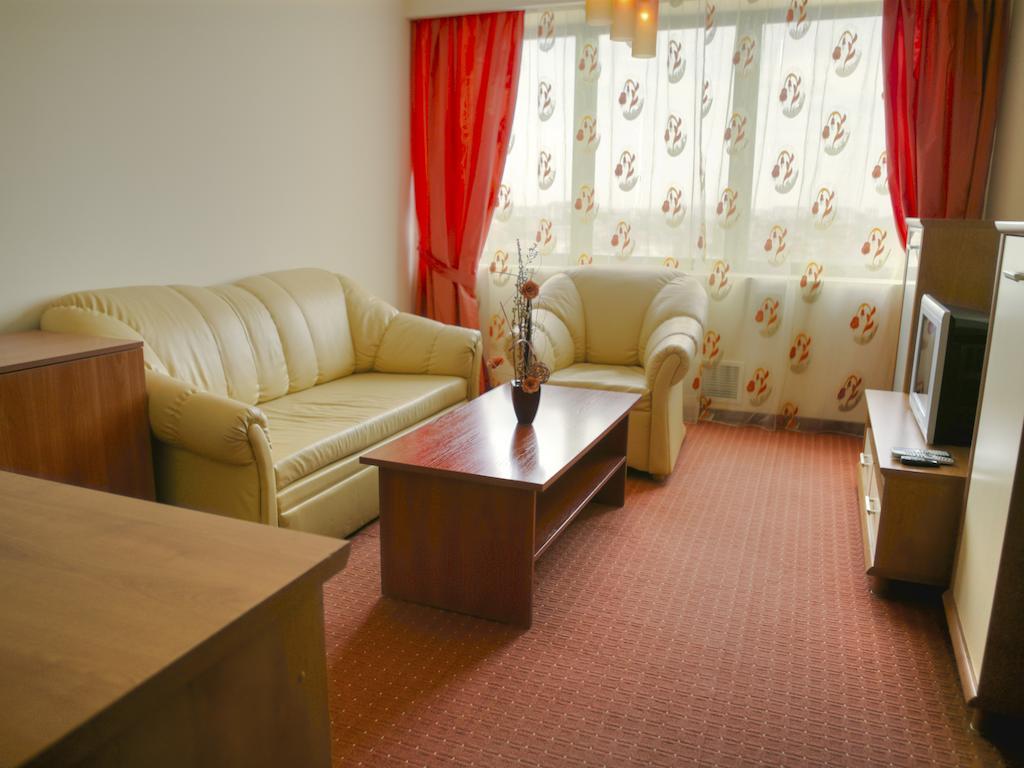 Hotel Bulgaria Dobrich Habitación foto