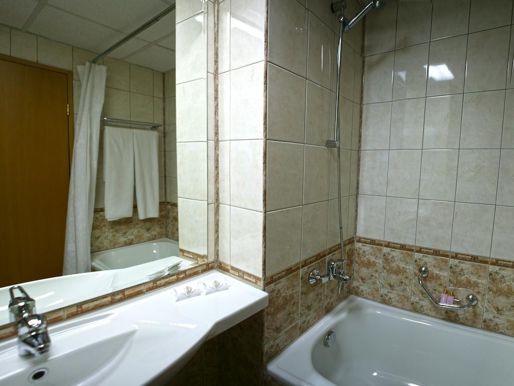 Hotel Bulgaria Dobrich Habitación foto